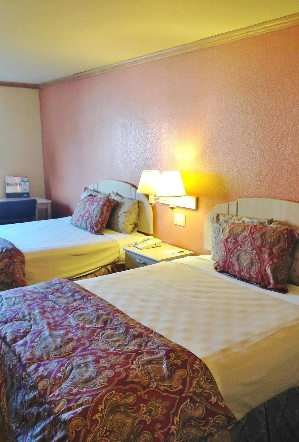 Baymont By Wyndham Garden Of The Gods Colorado Springs Hotell Eksteriør bilde